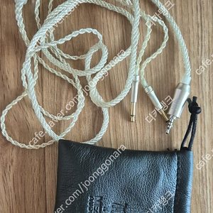 (가격 3번 내림 / 마지막) MEZE 99 Series Silver Plated Cable 메제 은도금 헤드폰 케이블(2.5mm)을 택배비 포함 8만원에 팝니다​