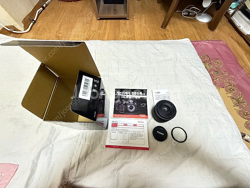 캐논 RF 35mm F1.8 매크로 렌즈 신품급 팝니다...--1