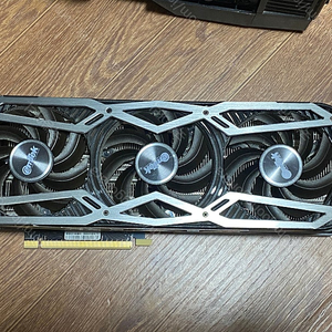 이엠텍 RTX 3080ti 블랙 에디션 팝니다.