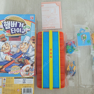 코리아보드게임즈 햄버거타이쿤 보드게임 20000원에 팝니다.