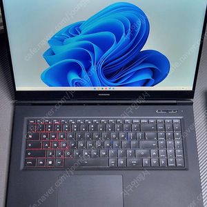 5900hx rtx3070 17인치 게이밍노트북