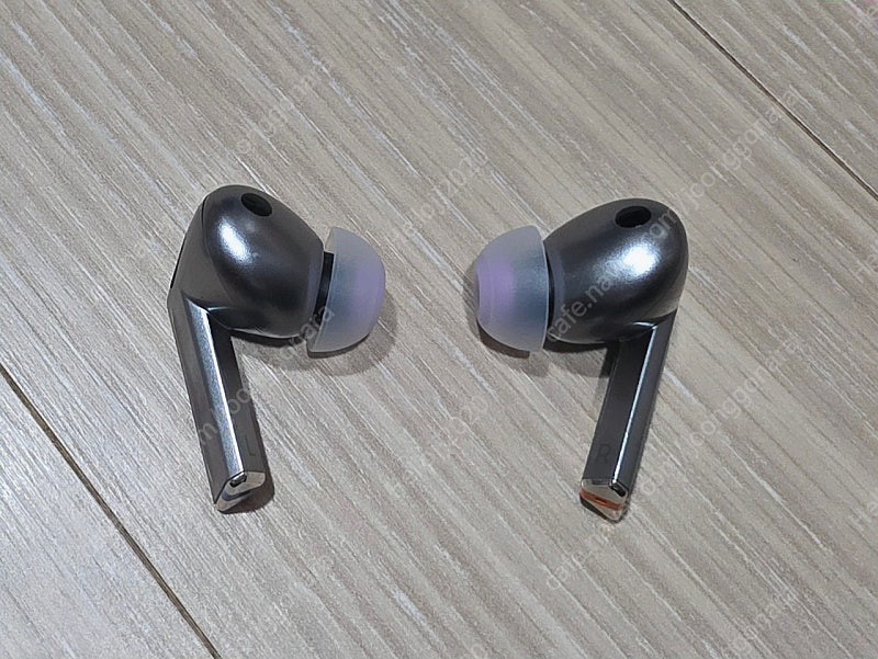 갤럭시 버즈3 프로 실버--2