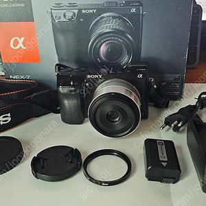 소니 Nex-7 바디 및 시그마 30 F2.8 렌즈 구성품 팝니다