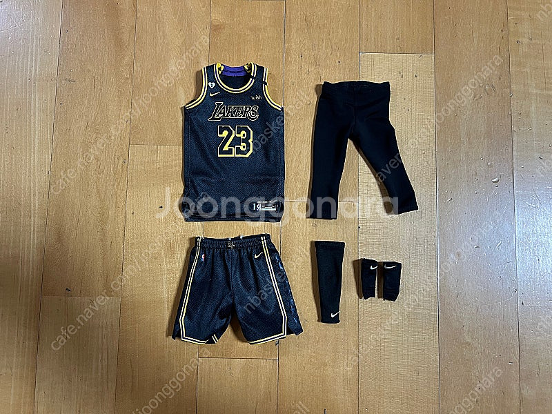 非엔터베이 NBA 1/6 르브론 제임스 블랙맘바 코비추...--0