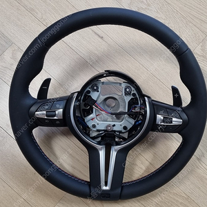 카피 bmw m핸들 판매합니다.