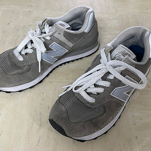 뉴발란스 정품 클래식 574 240
