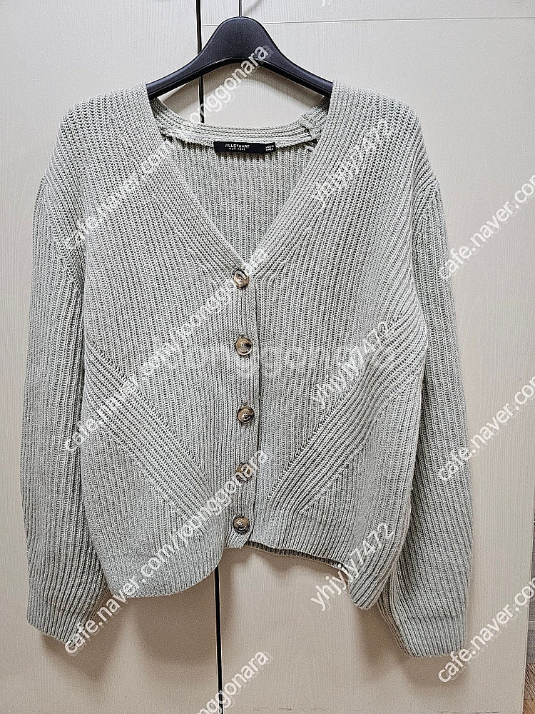 질스튜어트뉴욕 55사이즈 기디건 실착4회정도--0