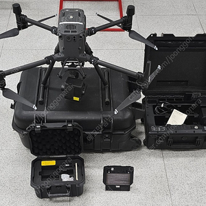 DJI 매트리스 M300 RTK 기체 + EO/IR 열화상 카메라 풀세트 팝니다.!