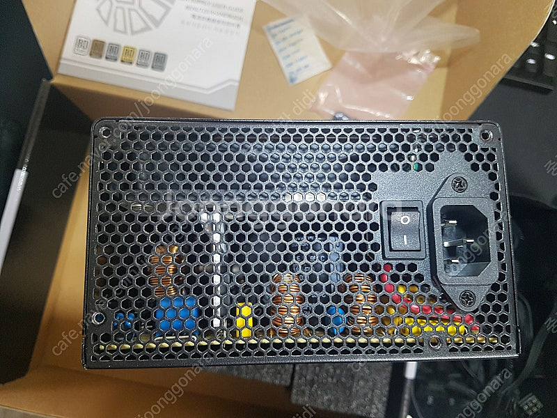 슈퍼플라워 750W 80PLUS SILVER 풀모듈러--2