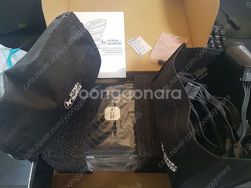 슈퍼플라워 750W 80PLUS SILVER 풀모듈러--5