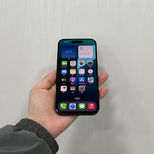 06473 아이폰15프로 블랙티타늄 256GB A급 부산 중고폰 팝니다 92만원
