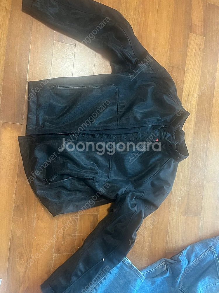 다이네즈 쟈켓, 청바지 두번 입은거 판매 합니다--2