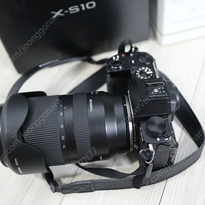 ​후지 35mm F1.4 R ,18mm F2.0,16mm F2.8 R WR,23mm F2.8 ,35mm F2 WR , 60mm F2.4 R MACRO ,XF10-24 , 빌트룩스