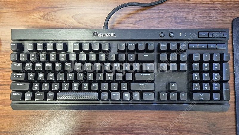 커세어 k70 rgb 적축 키보드 팝니다--0