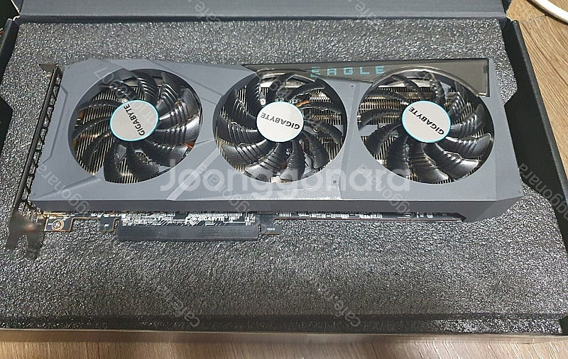 기가바이트 라데온 rx 6700xt 이글 팝니다~~~~...--0