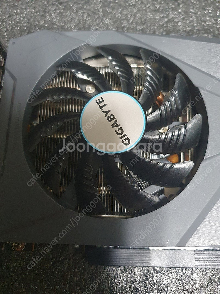 기가바이트 라데온 rx 6700xt 이글 팝니다~~~~...--1