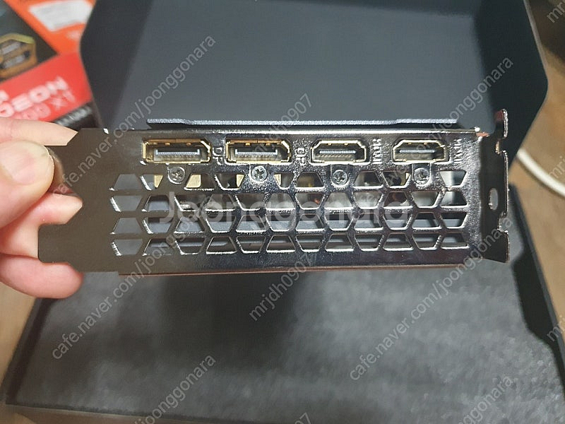 기가바이트 라데온 rx 6700xt 이글 팝니다~~~~...--6