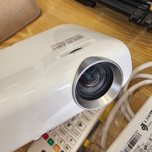 LG 시네빔 PW1000