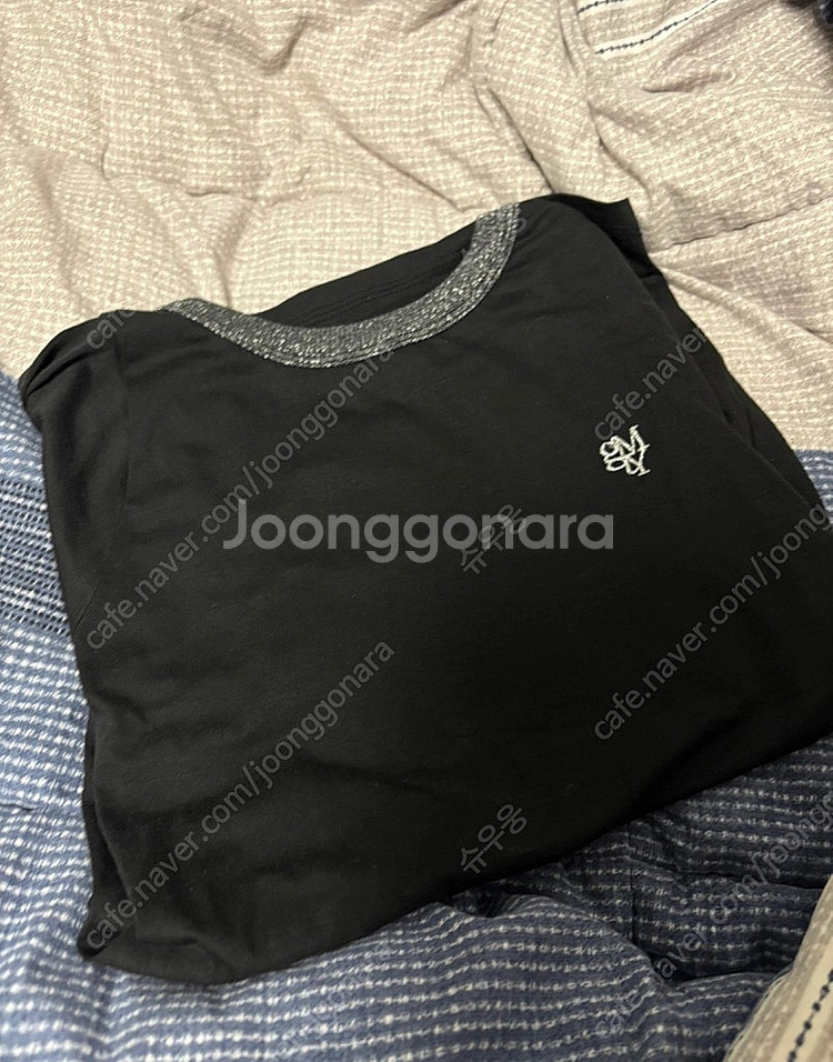 김미더영 글리터 슬릿 트임 반팔 티셔츠--2