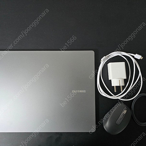 갤럭시북5 프로 NT960XHA-K52A 인텔Ultra5, 32GB RAM, 256G + 256G 문스톤그레이 + 로지텍 MX Anywhere 3s 그레이이 판매합니다.