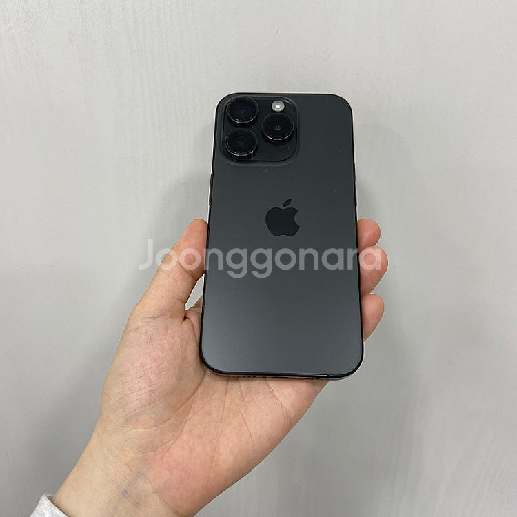 88253 아이폰15프로 블랙티타늄 256GB A급 부...--2