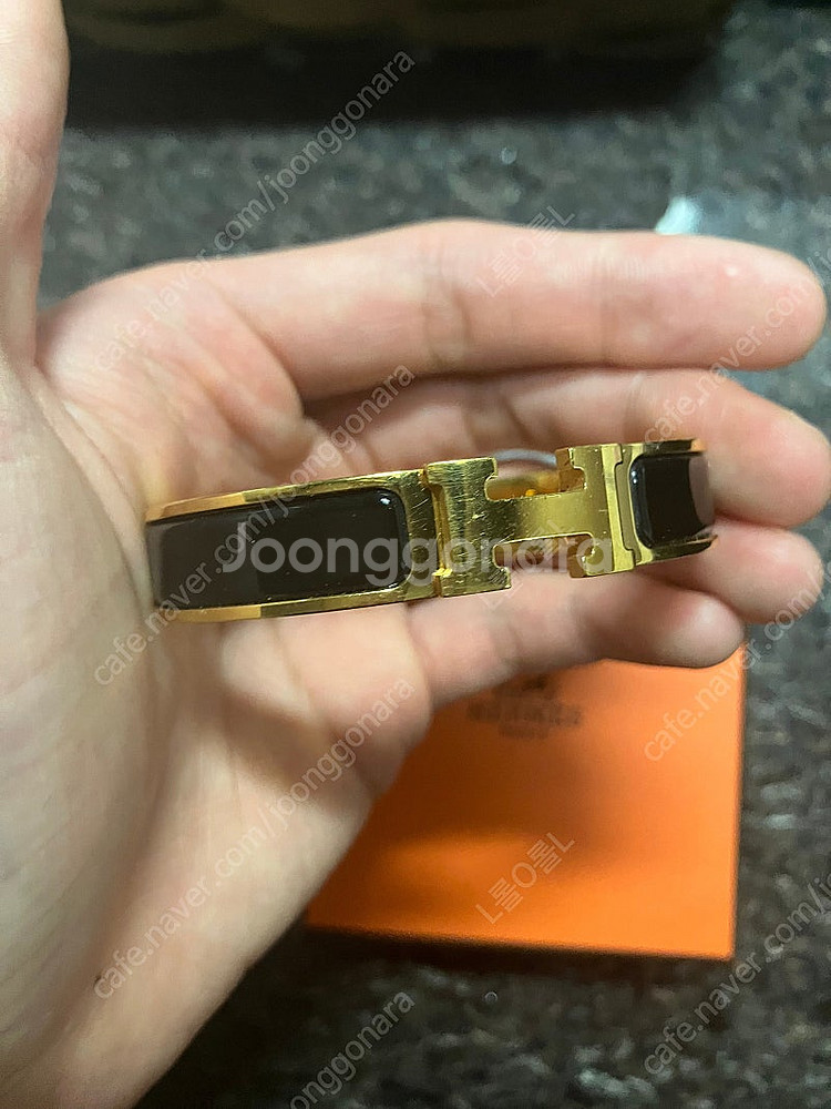 에르메스 클릭아슈 블랙 골드--1