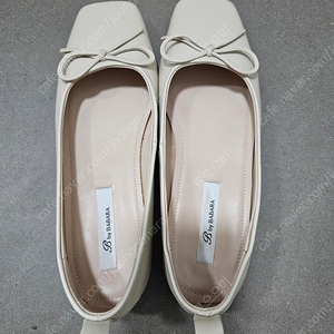 바바라 세븐플로어 양가죽플랫(240)