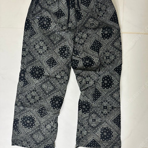 브라운브레스 STRIVE PAISLEY PANTS