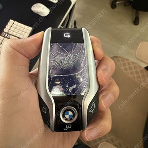 BMW 신형 LCD 디스플레이키 액정 충격 파손 복원 수리, 풀터치 불량 고장, 주파수이상 배터리 교체 갈이 고급 수입 자동차키 전문 해결사 전국 전지역 상담 문의 환영