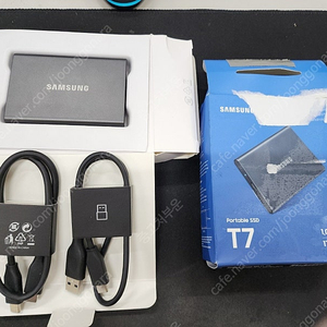 삼성전자 포터블 SSD T7 1TB 그레이 10만원에 판매합니다.