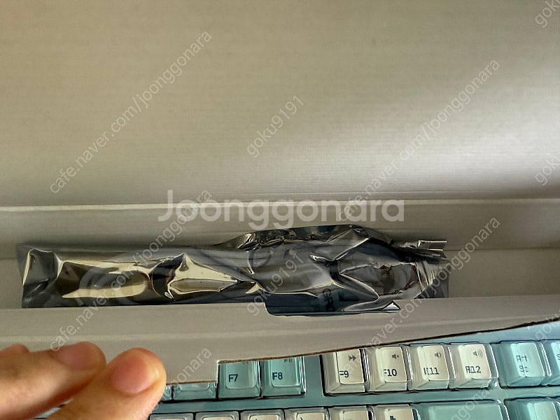 엠스톤 저소음 하늬축 스카이 키보드 팝니다--1