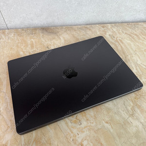 맥북프로 M3 PRO 14인치 스페이스 블랙 애케플 판매합니다.
