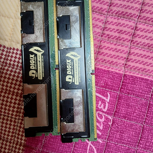 DDR4 삼성 2666 8GB 2개 방열판세트 팝니다.