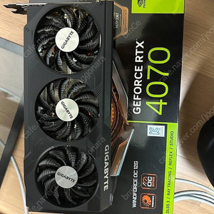 그래픽카드 RTX 4070 windforce