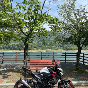 스즈키 gsx s750 스페셜색상 판매합니다