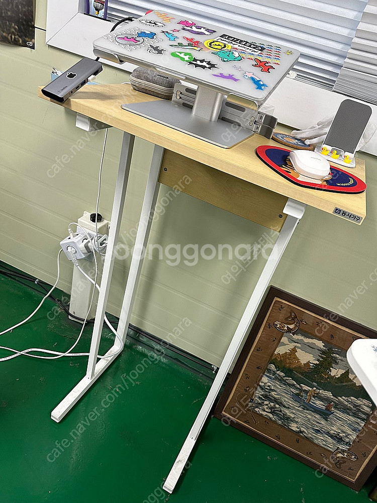 동서가구 스탠드 데스크 책상 노트북 컴퓨터 판매 합니다...--1