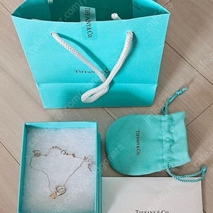 티파니앤코 오픈하트 목걸이