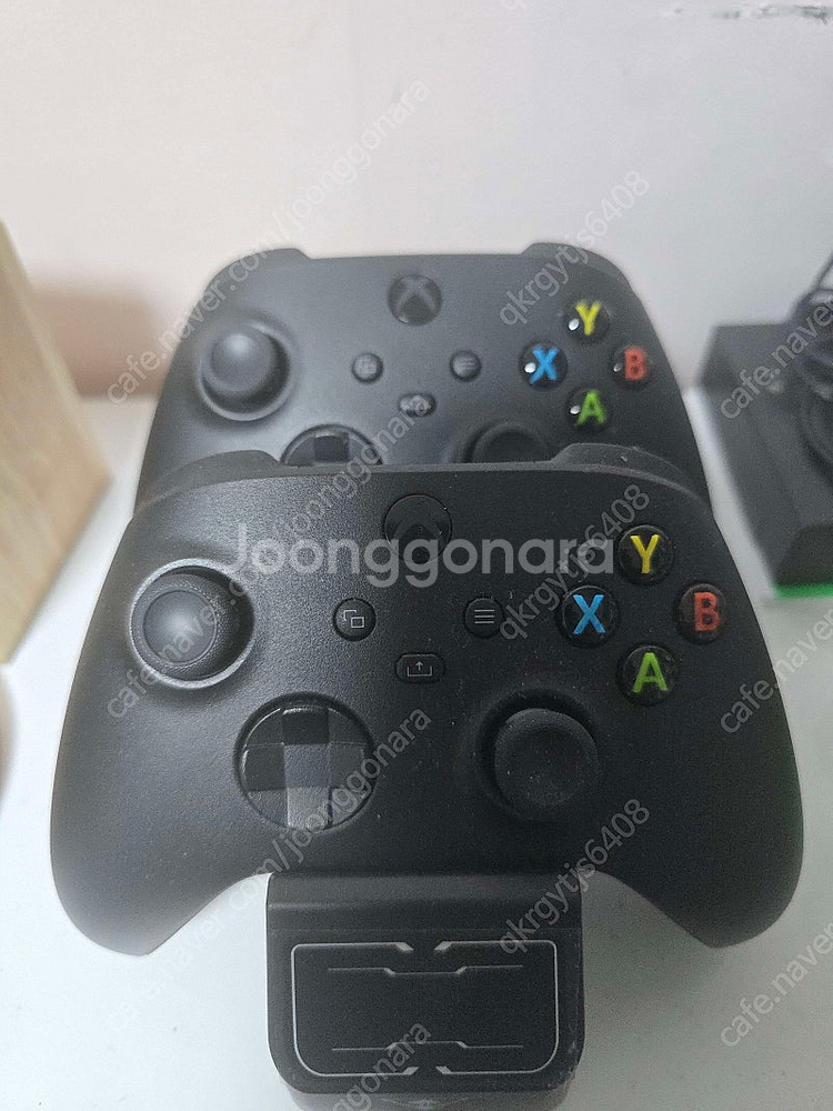 xbox 컨트롤러 4세대 블루투스 버전 판매합니다 2개--1