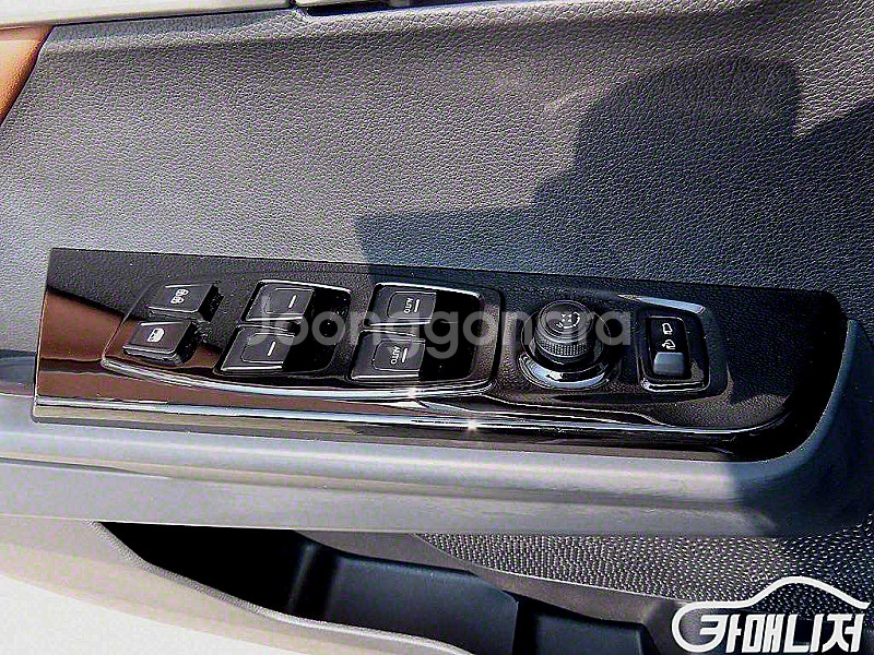 [KG모빌리티(쌍용) ]더 뉴 토레스 1.5 GDI-T 2WD TV7 2025 년 중고차◆전액할부◆중고리스◆친절서비...--2