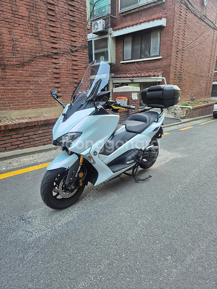 티맥스DX 17년식 16,000km 팝니다.--0