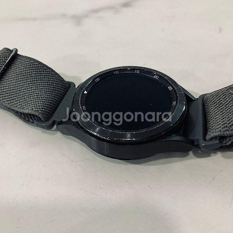 갤럭시 워치4 클래식 블랙 42MM 3만5천원 판매합니...--2