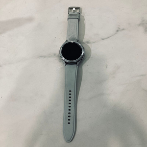 갤럭시 워치4 클래식 실버 46MM S급 매우깨끗 6만원 판매합니다!