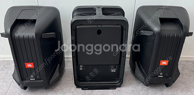 JBL EON 208P 스피커 팝니다.--1