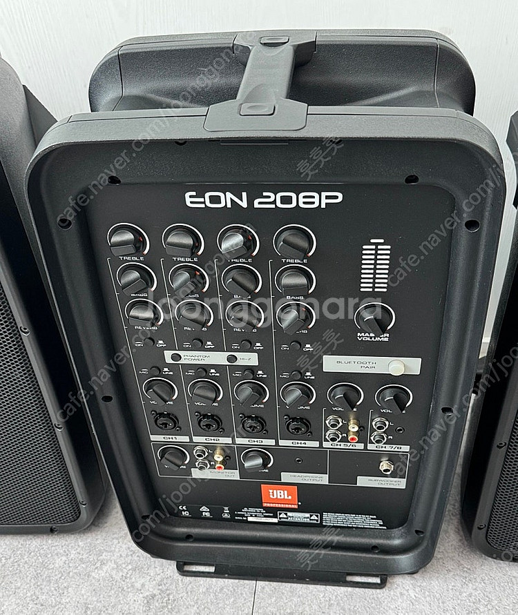 JBL EON 208P 스피커 팝니다.--2