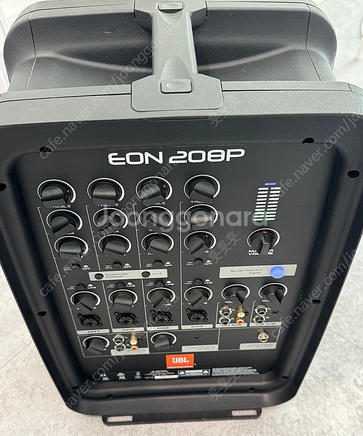 JBL EON 208P 스피커 팝니다.--3