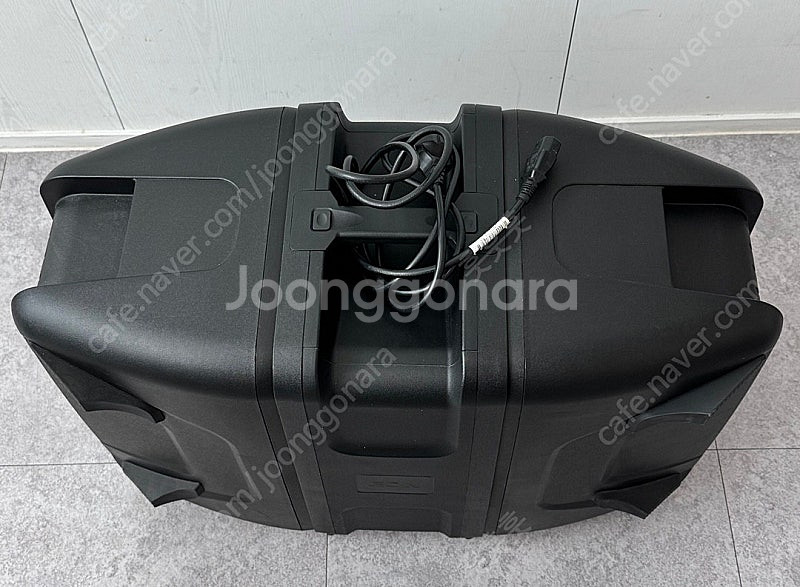 JBL EON 208P 스피커 팝니다.--6