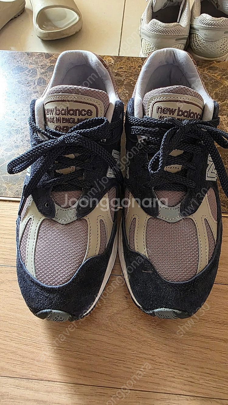뉴발란스 991v2 팔아요--3