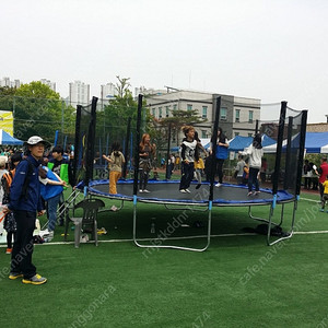 트렘폴린 이미지