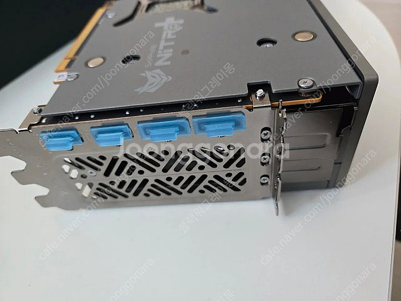 SAPPHIRE 라데온 RX 9070 NITRO+--3