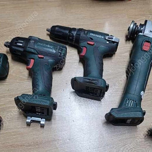 메타보....임팩렌치..충전그라인더...함마드릴....베어툴.....